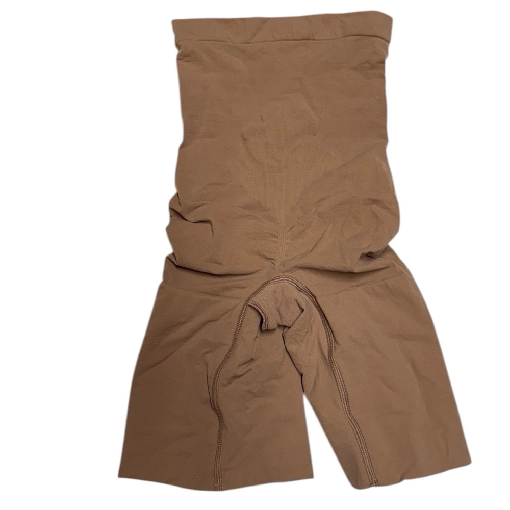Spanx Power Series Medium‎ Control
Higher Power Short Nude Women's Small NWOT